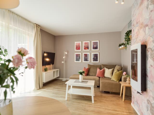 Deluxe Suite with Balcony