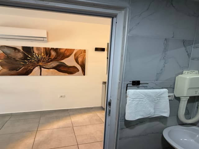 Deluxe Room, Balcony