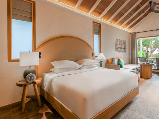 Deluxe Sunset Villa with Pool