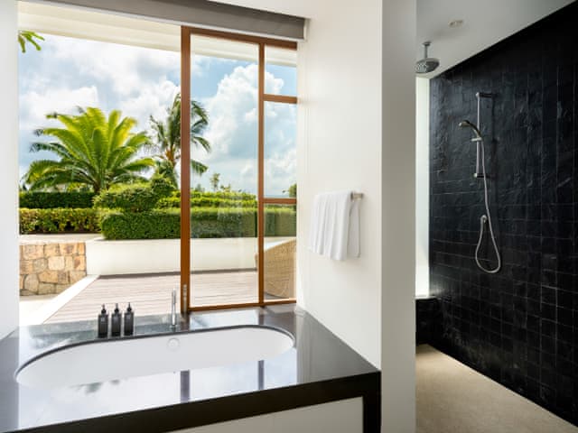 Havuzlu 4 yatak odalı Villa