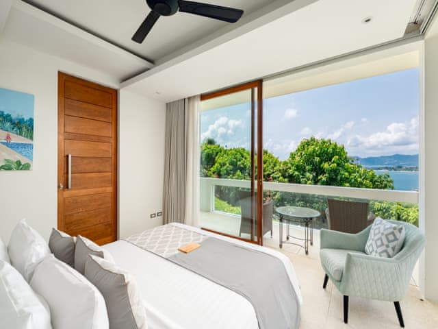 Havuzlu 4 yatak odalı Villa