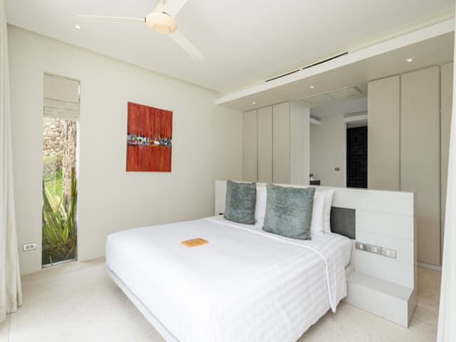 Havuzlu 3 yatak odalı Villa