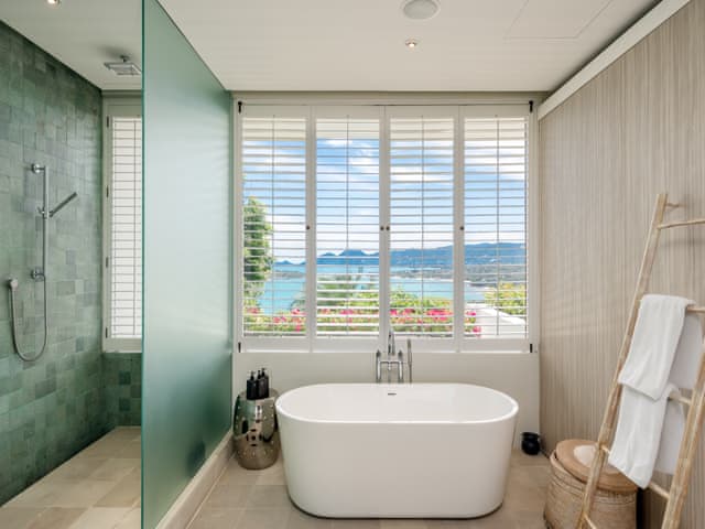 6-bedroom Villa Plus