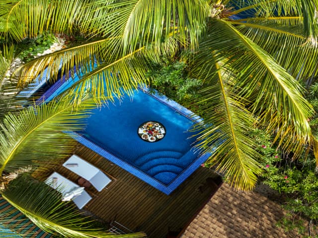 Deluxe Beach Pool Villa with One Floating Breakfast