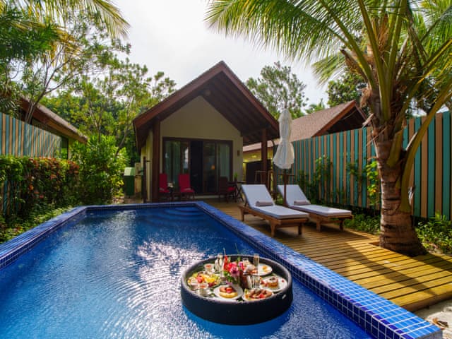 Deluxe Beach Pool Villa with One Floating Breakfast