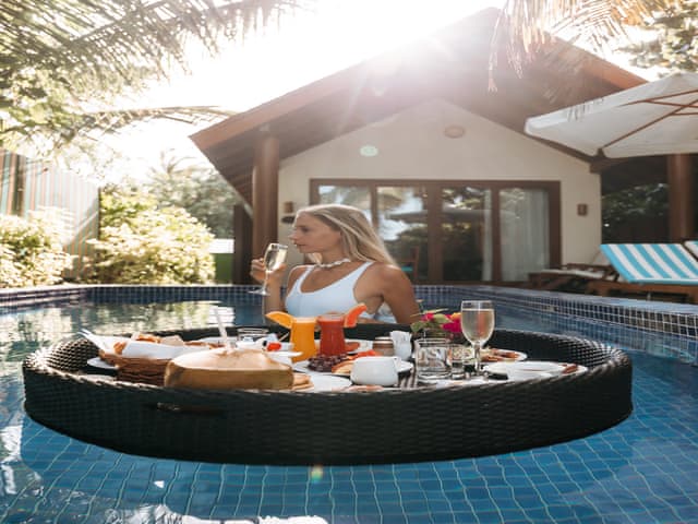 Deluxe Beach Pool Villa with One Floating Breakfast