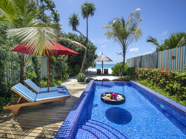 Deluxe Beach Pool Villa with One Floating Breakfast