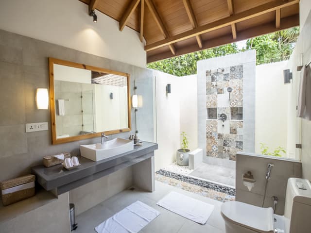 Deluxe Beach Pool Villa with One Floating Breakfast