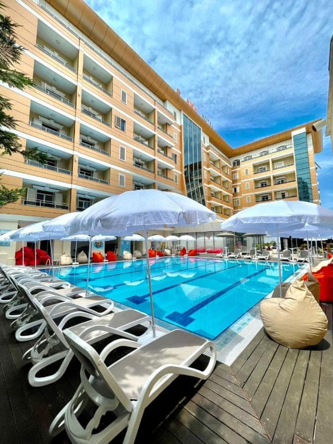 AMH Hotel 
