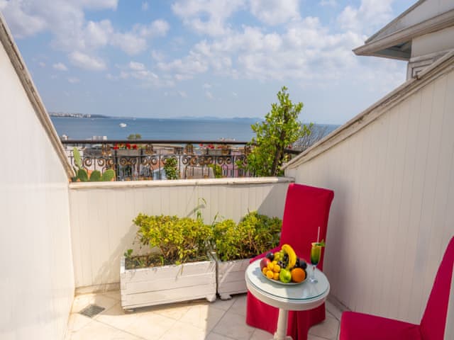 Elegance Room with Balcony - Loft or Sea View
