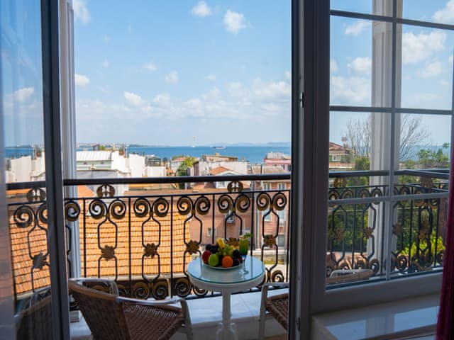 Elegance Room with Balcony - Loft or Sea View