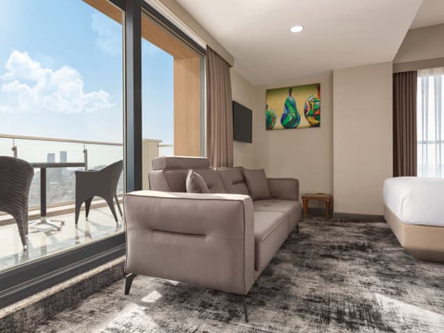 Delüks Teraslı Oda