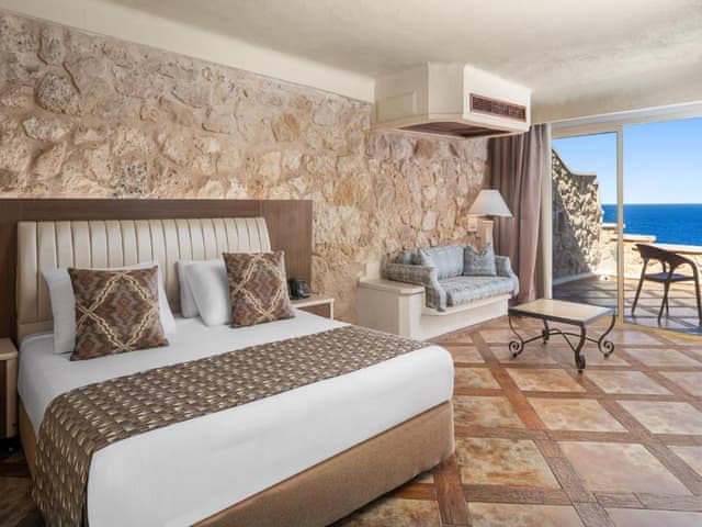 Standard Triple Room with Sea View