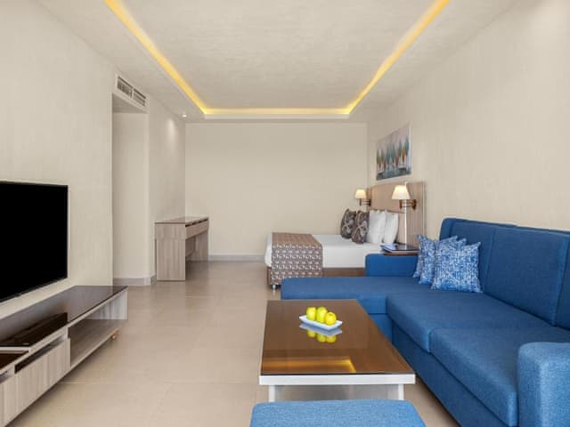 Deluxe Triple Room with Sea View