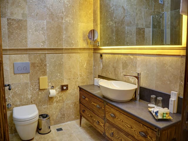 Sultanhanı Loft Suit