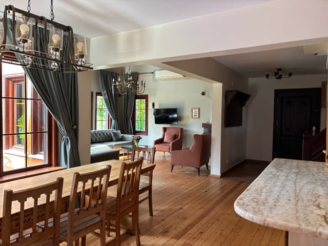 Four Bedroom Country Villa