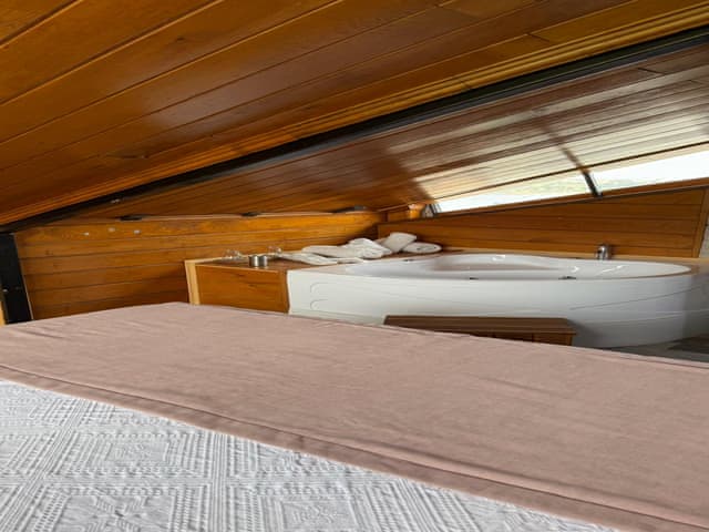 Terrace Small Room (Jacuzzi)