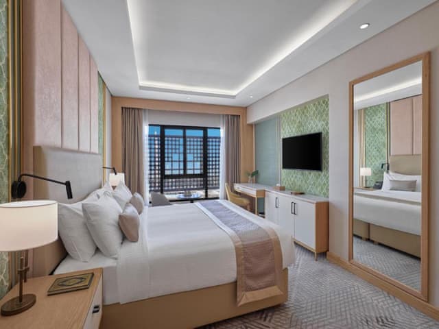 Suite, 4 Bedrooms