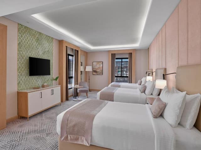 Suite, 4 Bedrooms