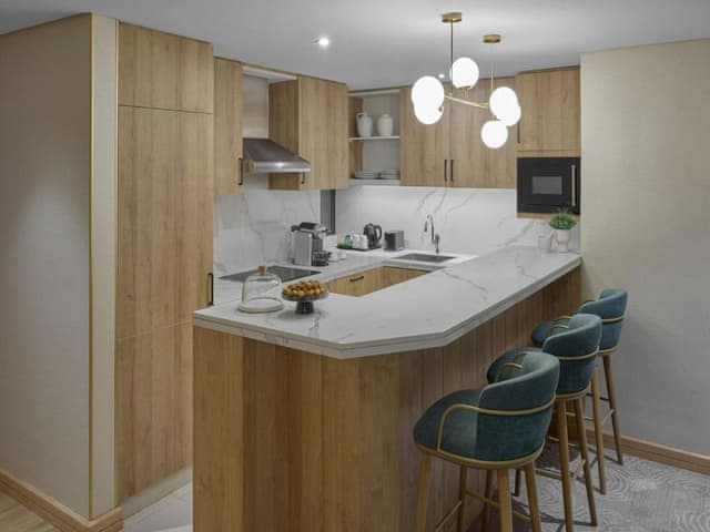 Suite, 3 Bedrooms