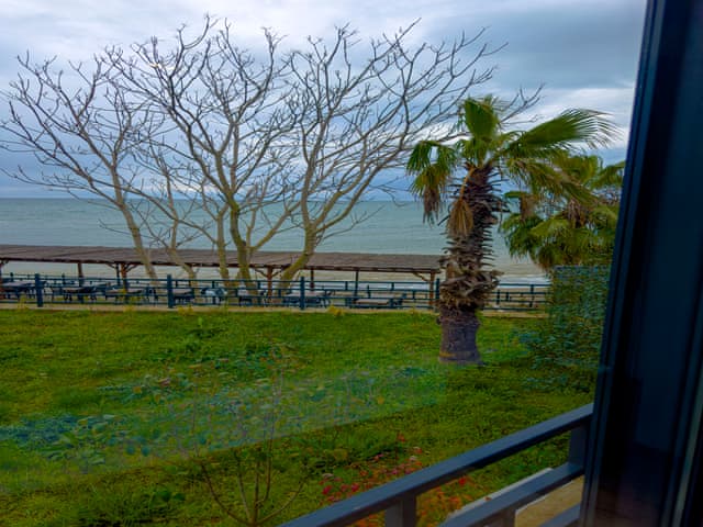 Delüks Çift Kişilik Oda (Deniz manzaralı)