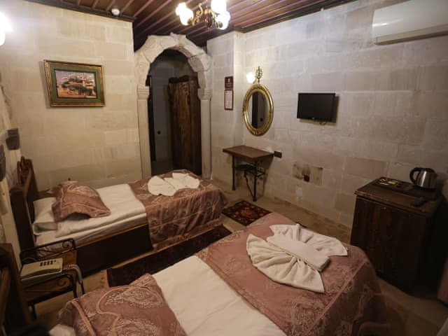 Standart İki Yataklı Taş Oda