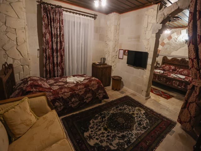 Superior Taş Aile Odası