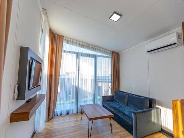 TİNY HOUSE GARDEN VİEW