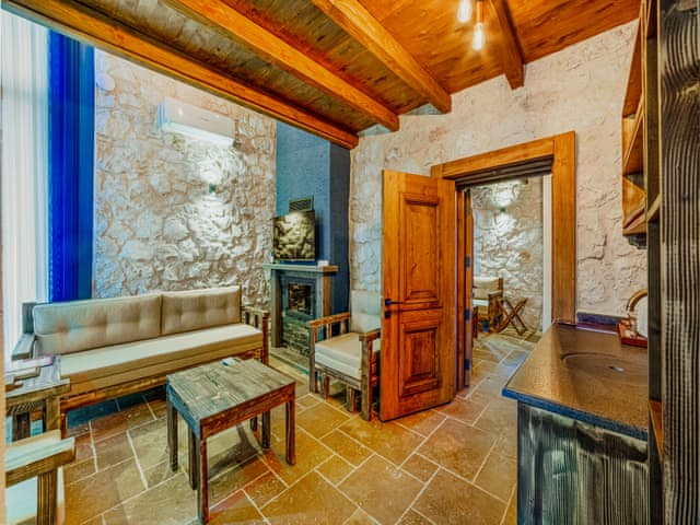 Connection Stone Villa