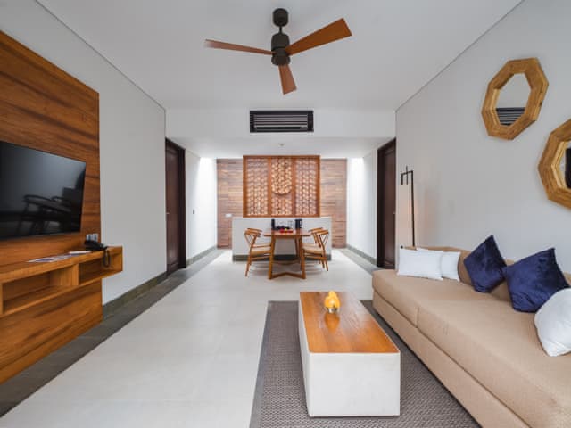 Havuzlu 2 yatak odalı Villa