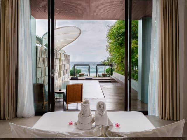 Ocean Infinity Pool Suite