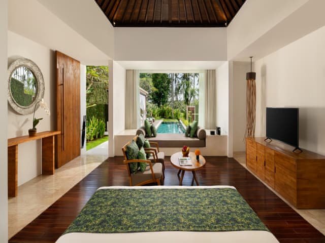 Luxury Pool Villa