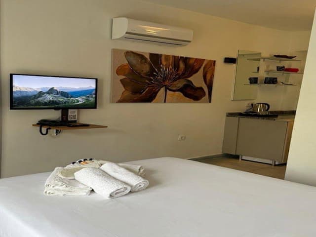 Deluxe Room, Balcony