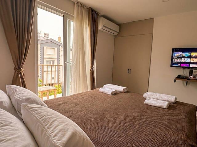 Deluxe Room, Balcony
