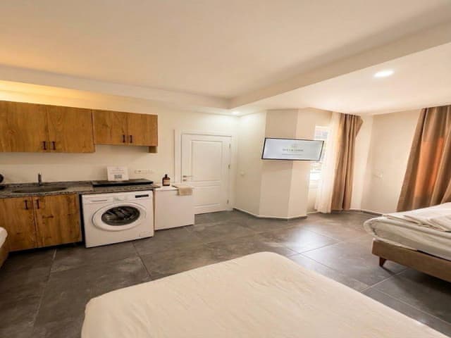 Deluxe Room, Balcony