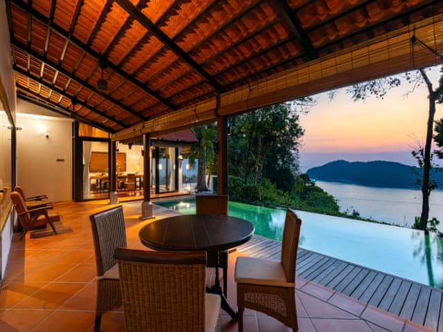 Villa Raya
