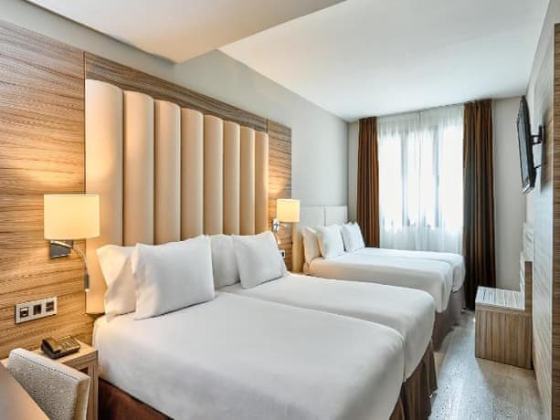 Double Family Room (2 Adults + 2 Children)