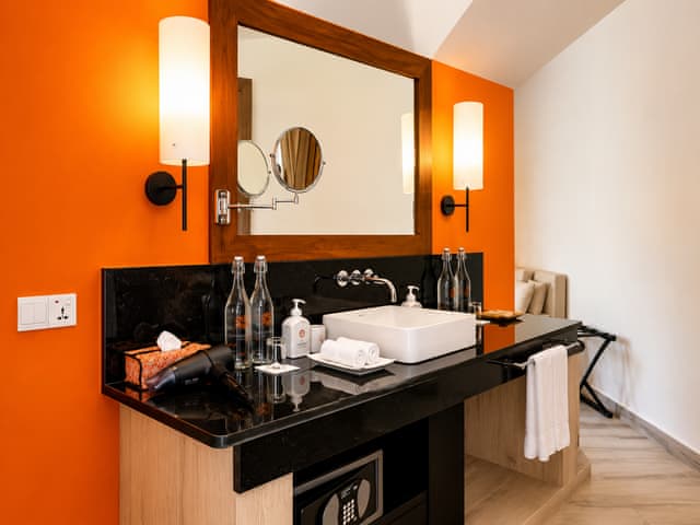 Plaja Sıfır Sonsuzluk Havuzlu Villa