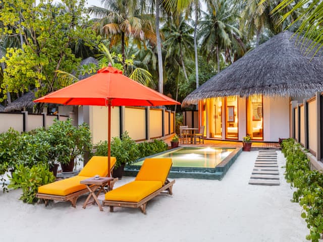 Beachfront Family Pool Villa