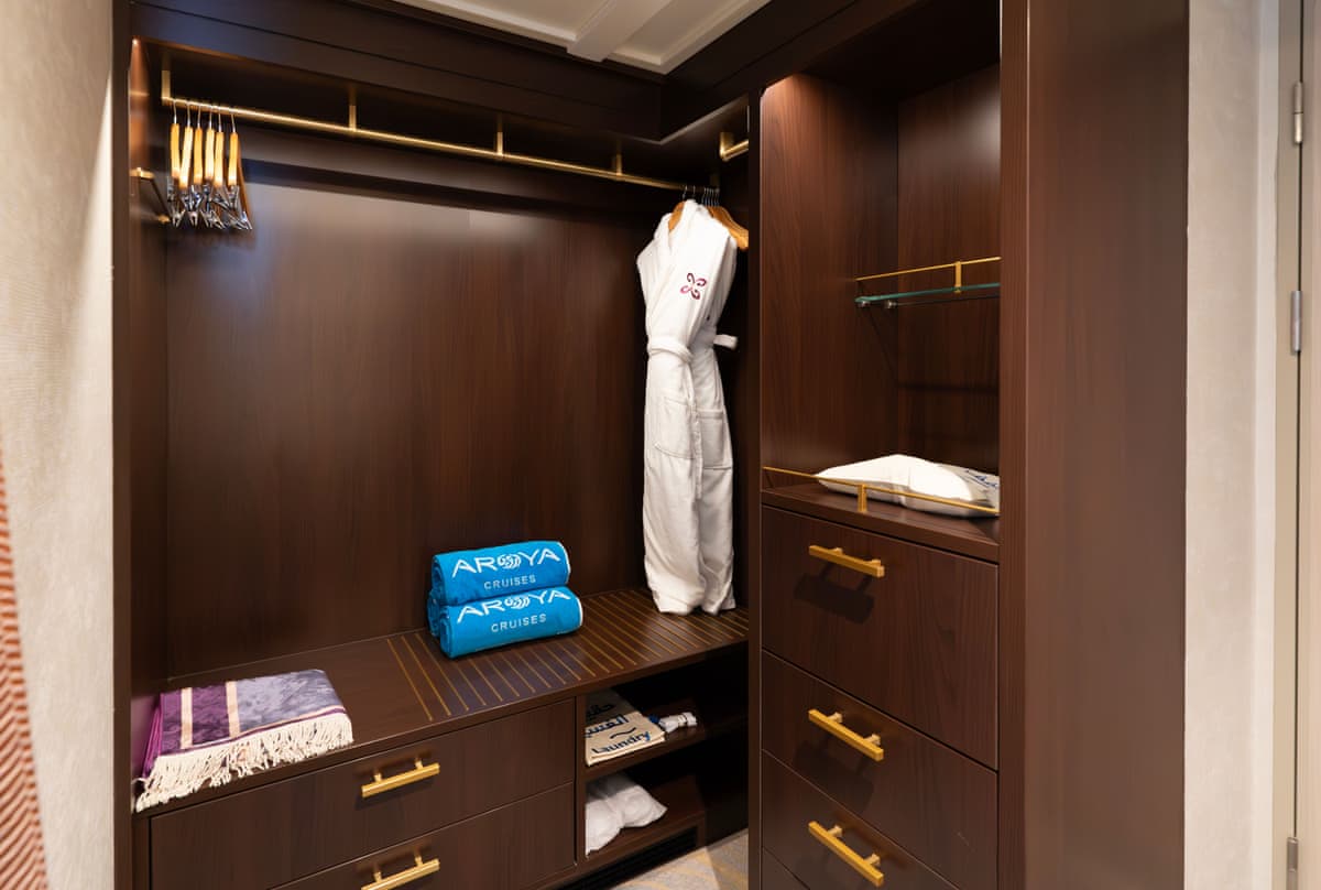 Signature Suite