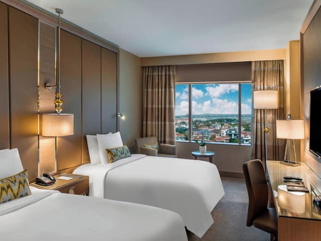 Deluxe Room, 2 Twin Beds, City View