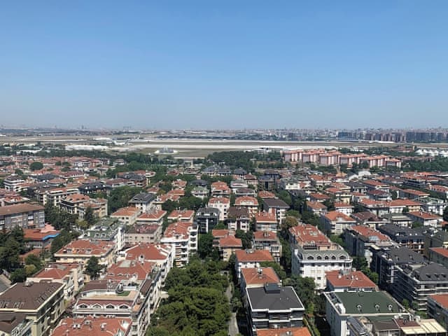 Deluxe Room, 1 King Bed, City View