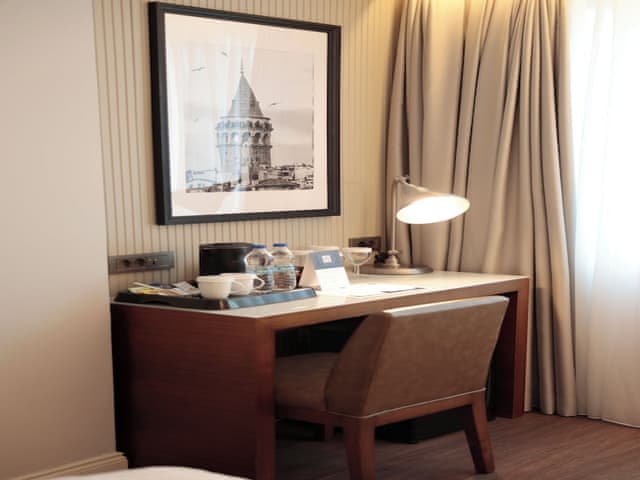 Deluxe King Room - Free SPA Access