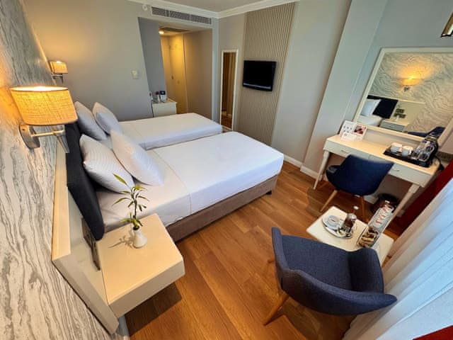 Superior Twin Room (Spa Access Included)