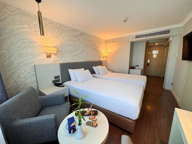 Deluxe Twin Room (Spa Access Included)