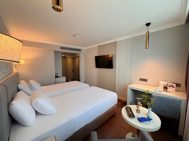 Deluxe Twin Room (Spa Access Included)