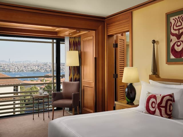 Deluxe Bosphorus Bridge View King Bed