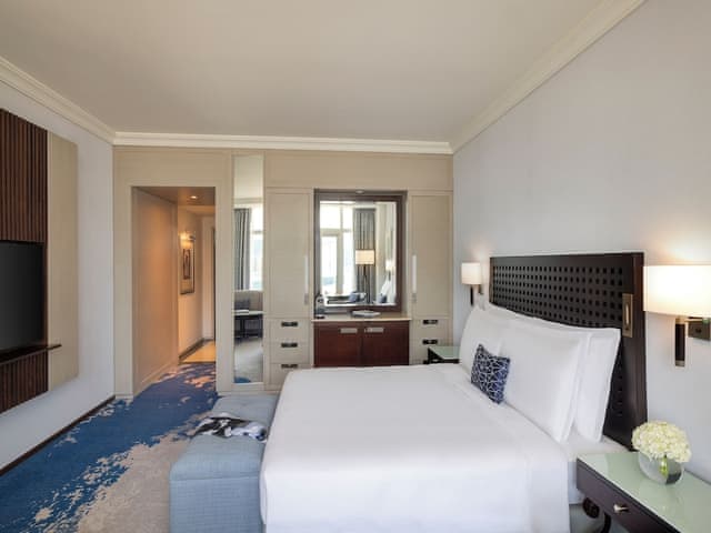 Room, Balcony (Spacious, King Bed)