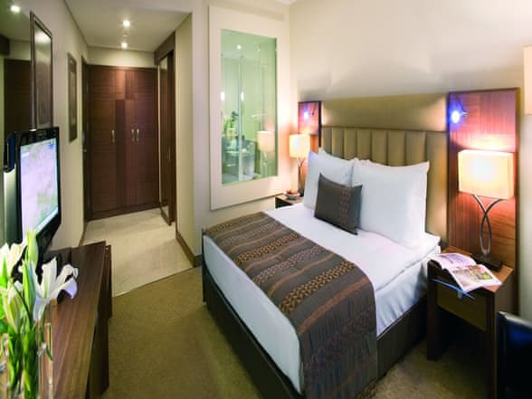 Superior Room, 1 King Bed