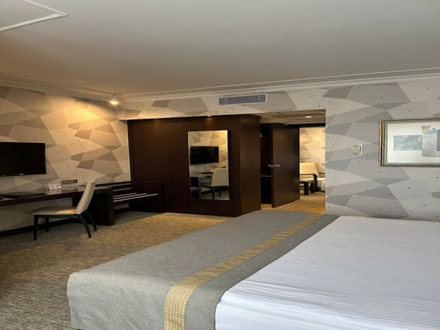 Grand Premier Suite
